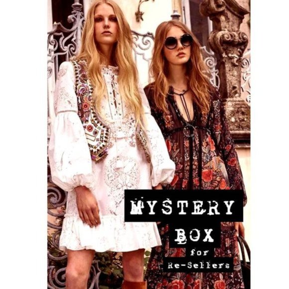 ~Reseller Mystery Box~ - Picture 2 of 4